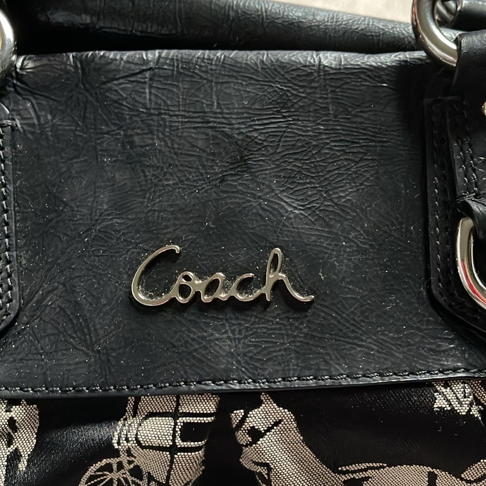 Coach Handbag - Picture 2 of 6